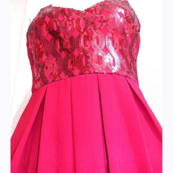 Hot red sequins flare cocktail dress - Picture 2 of 4